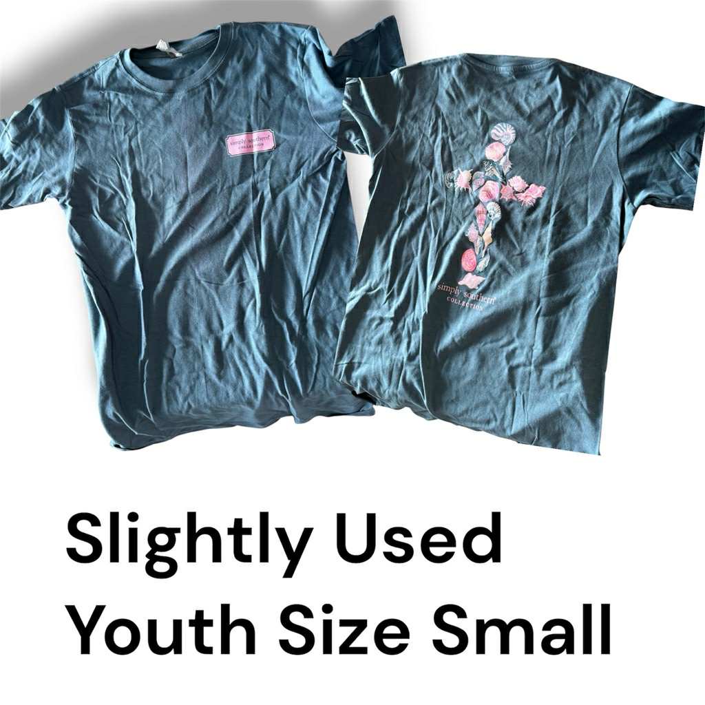 Slightly Used Simply Southern Youth T-Shirt - Shell Cross -  Youth Size Small- (M141)