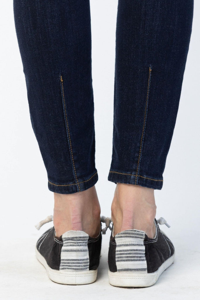 Hi-Waist Back Phone Yoke Seam Dark Skinny Jeans - 82409 - Judy Blue