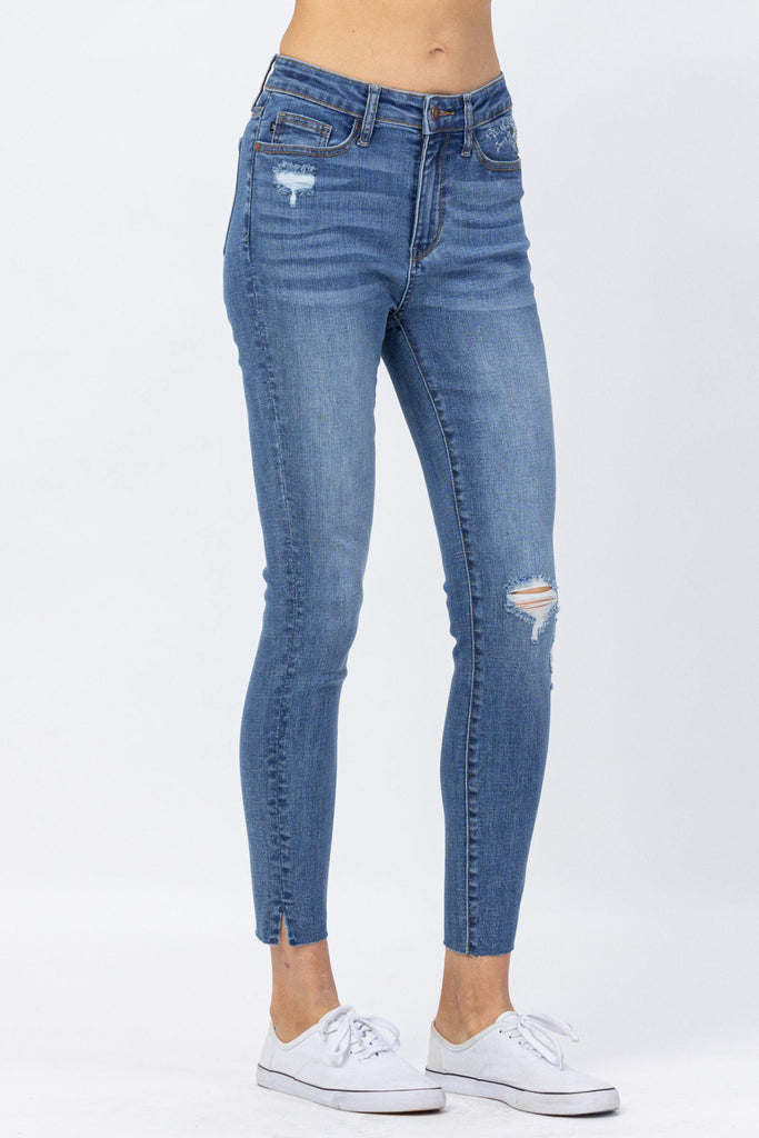 Hi-Waisted Dandelion Embroidery Skinny Jeans - 88415 - Judy Blue