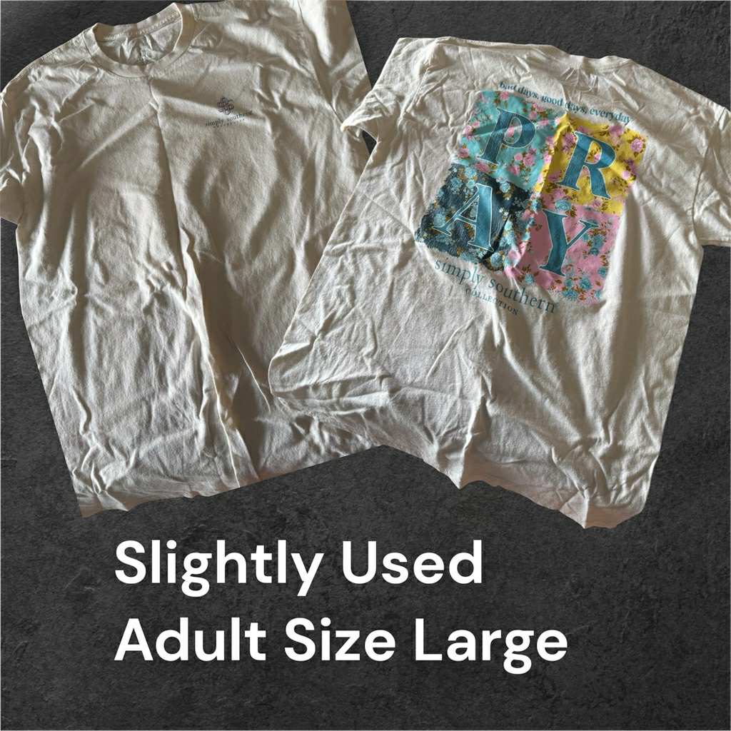 Slightly Used Simply Southern T-Shirt - Pray - Adult Size Large - (M132)