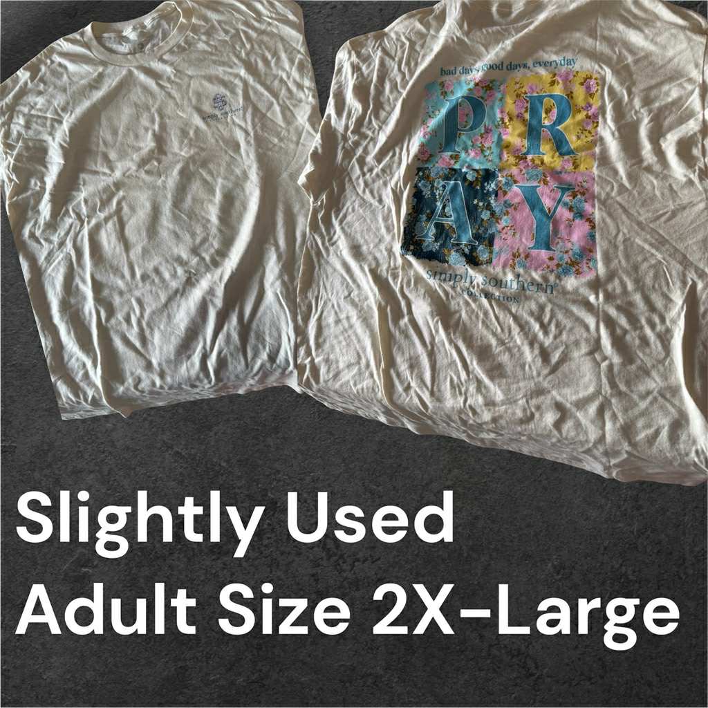 Slightly Used Simply Southern T-Shirt - Pray - Adult Size 2X- Large - (M136)