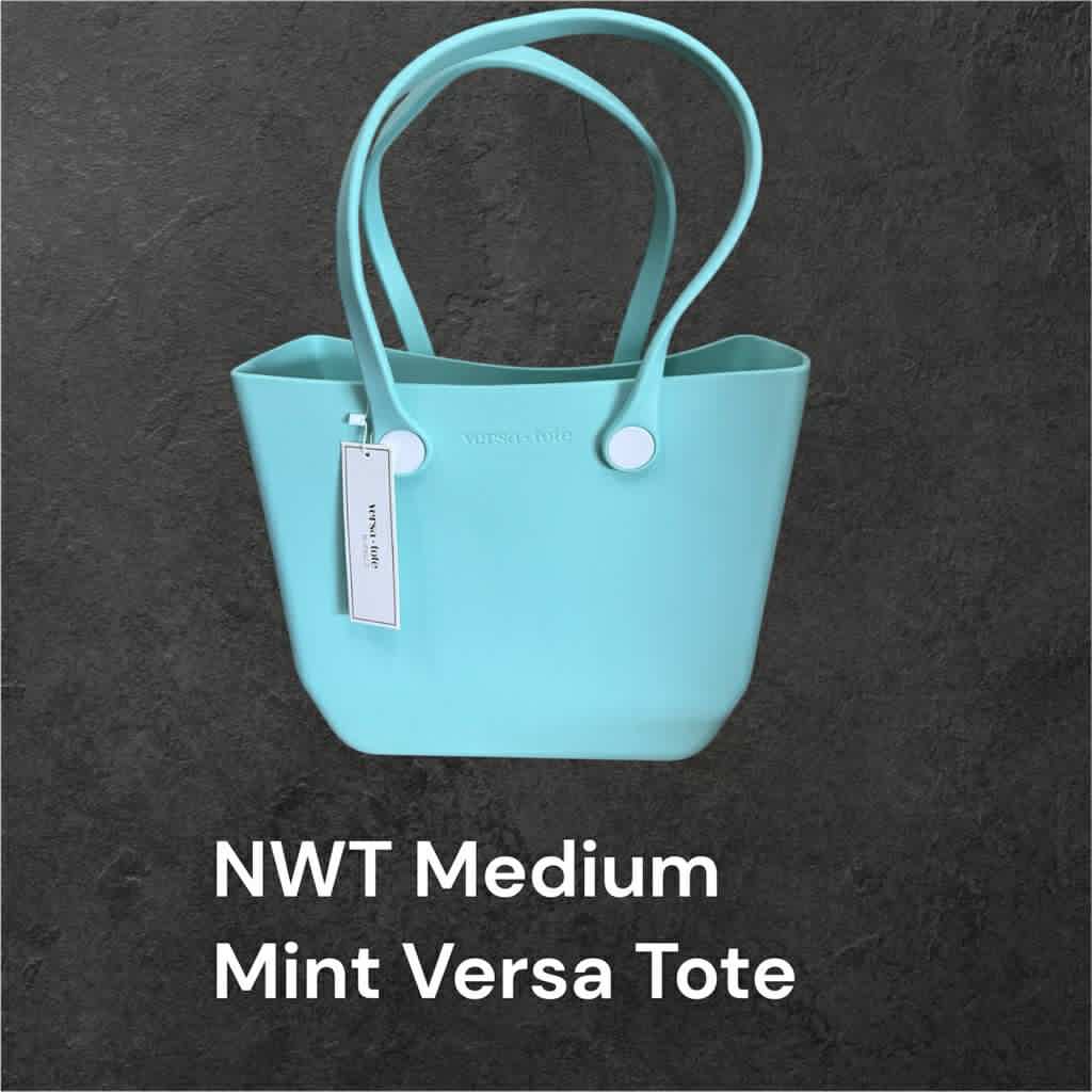 NWT - Medium Versa Tote  - Mint (M127)